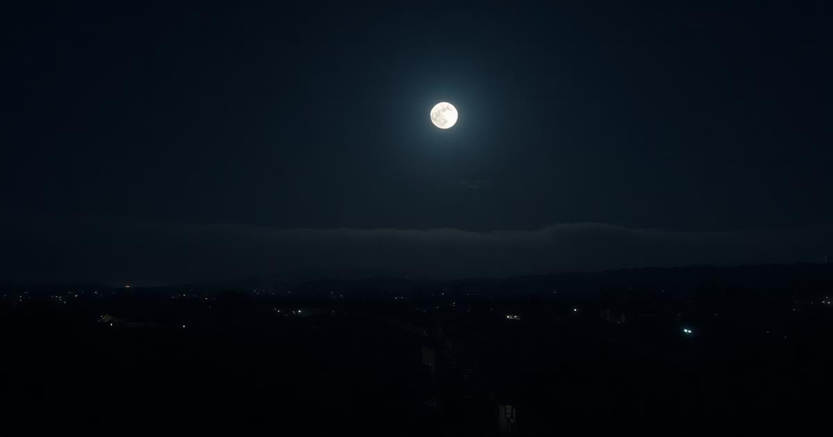 Illustration for Moon Phases & Sleep: How the Lunar Cycle Affects Your Rest